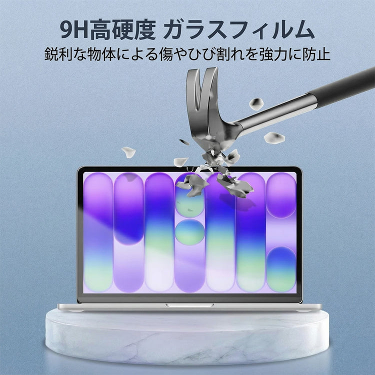MacBook Neo 保護フィルム|高透過 クリア 光沢 指紋防止 の全体像(別アングル)。